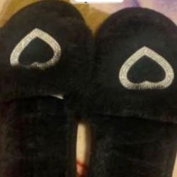 Fluffy Black Sandals -NEED THEM GONE!!