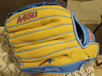 Wilson A450 ( All Position ) Size 12 for a adult male