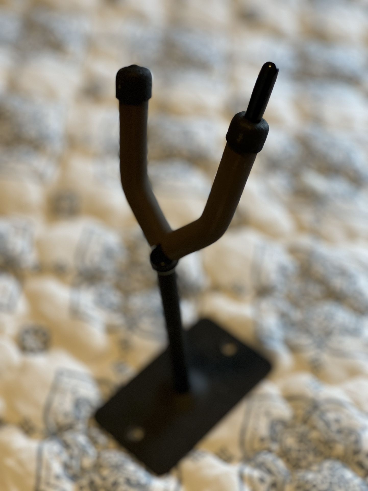 Cello Wall Mount
