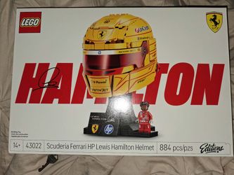 LEGO Scuderia Ferrari HP Lewis Hamilton Helmet Set 43022