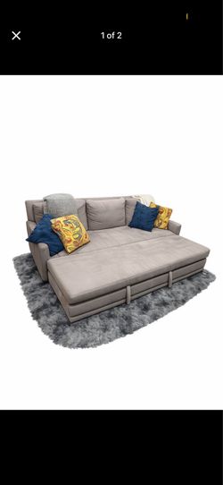 Couch pull out bed