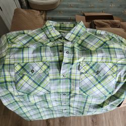 Magellan Short Sleeve Button Up XL