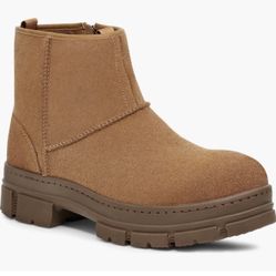 UGG® Skyview Classic Waterproof Zip Men Boot, 9