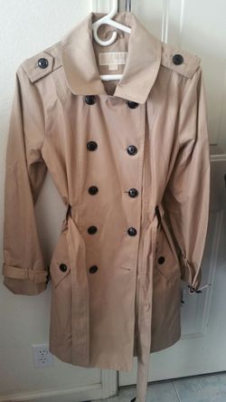 Michael Kors Trenche Coat. Size L