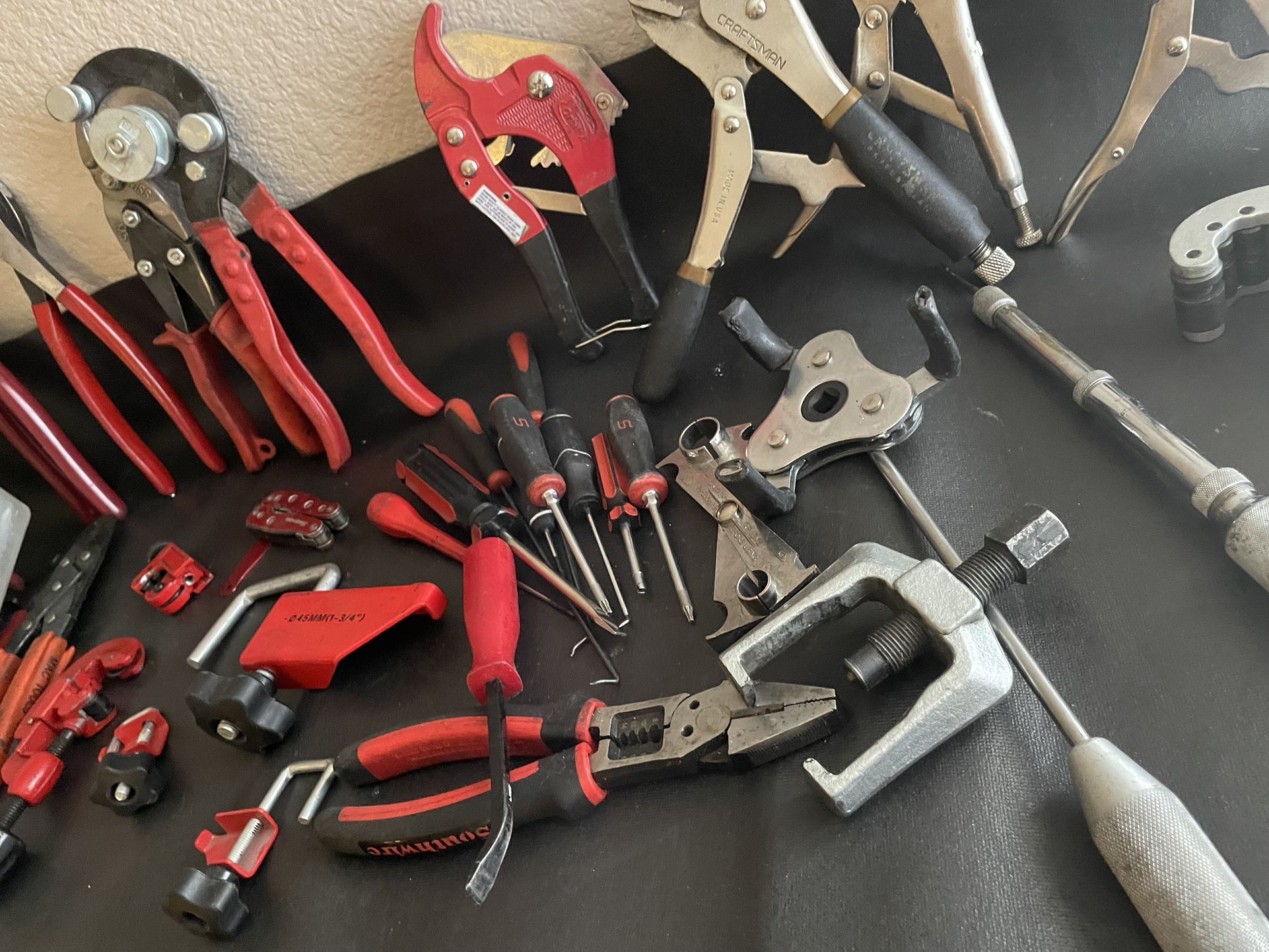 * Two Thousand 2 * Astro ‘car’go With Cage & All Tools Uncles