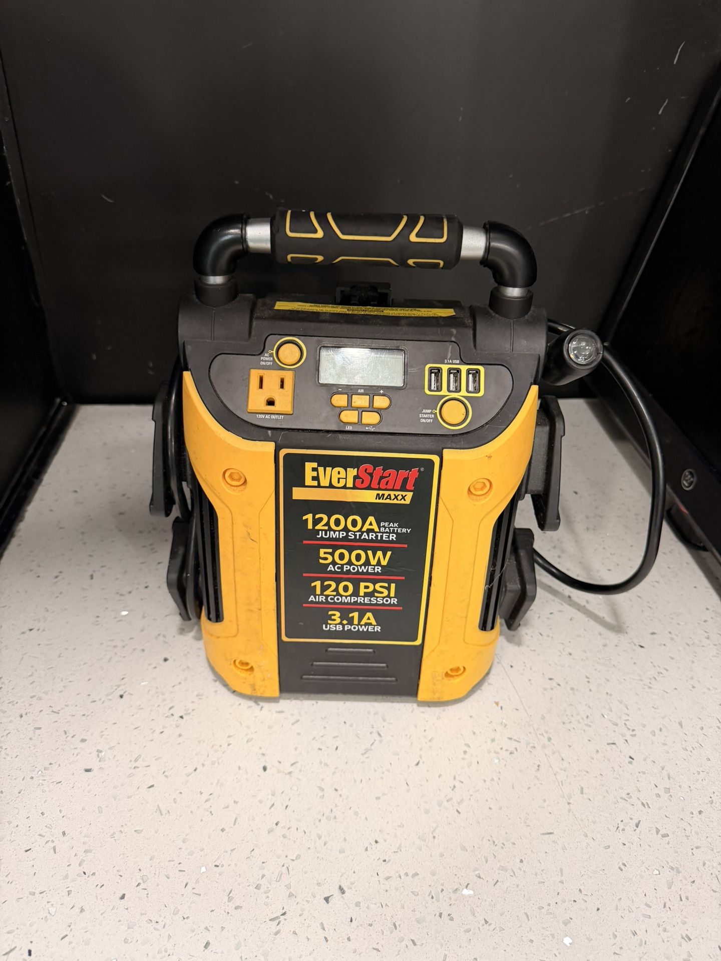 Everstart Charger For Sale!!