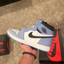 Jordan 1 High University Blue Size 12