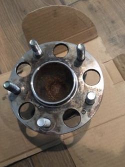 2014-2015 Acura MDX - Left Rear Hub Assembly