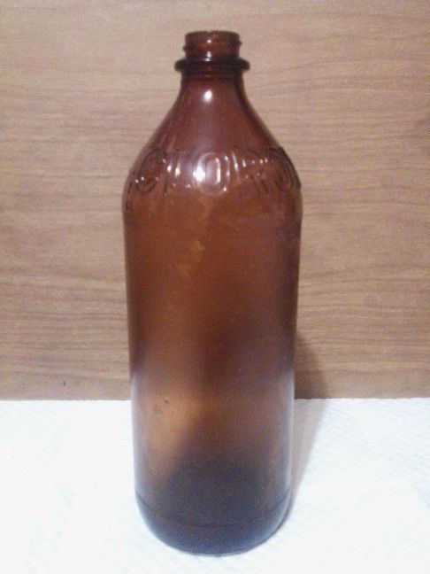 Vintage Clorox Amber Glass 32 Oz Container Jar.