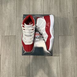 Jordan Retro 11 Cherry Size 10
