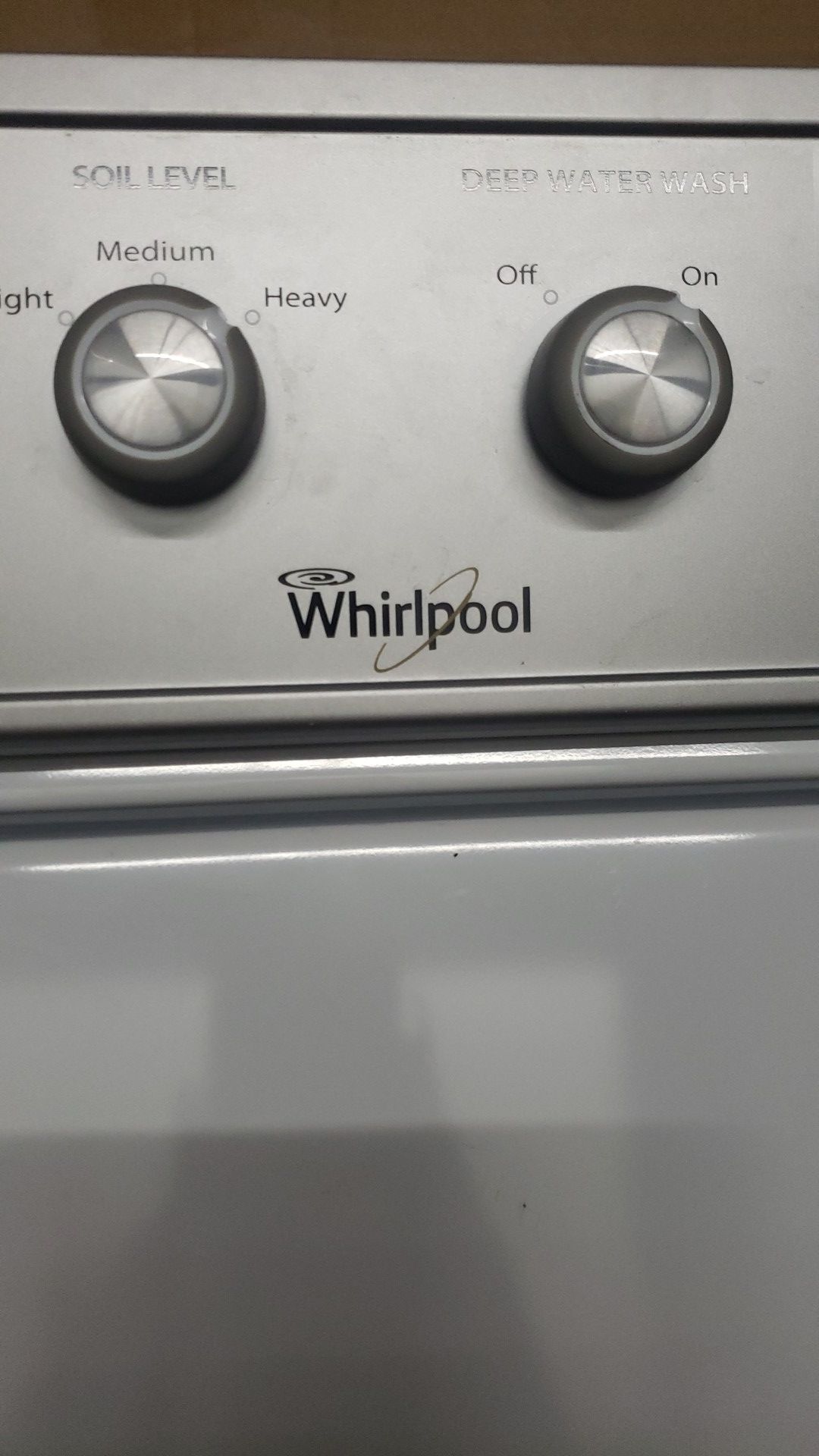 Used Whirlpool Electric 220v 27 inch Stackable washer and dryer apt