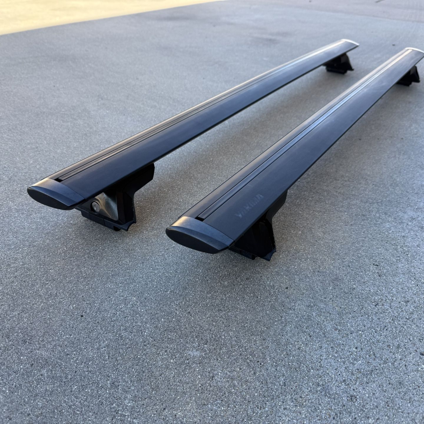 Aerobar Rood Rack Yakima Aero Bars - Roof Rack for Sale in Oceanside, CA - OfferUp