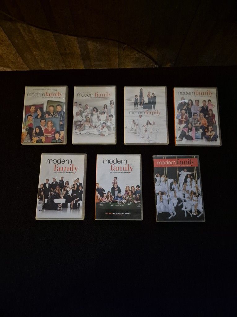 MODERN FAMILY 7 SEASON DVD COLLECTION