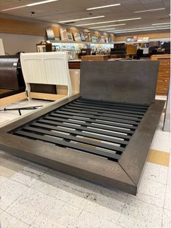Restoration Hardware Queen Size White Hall Panel Bedframe