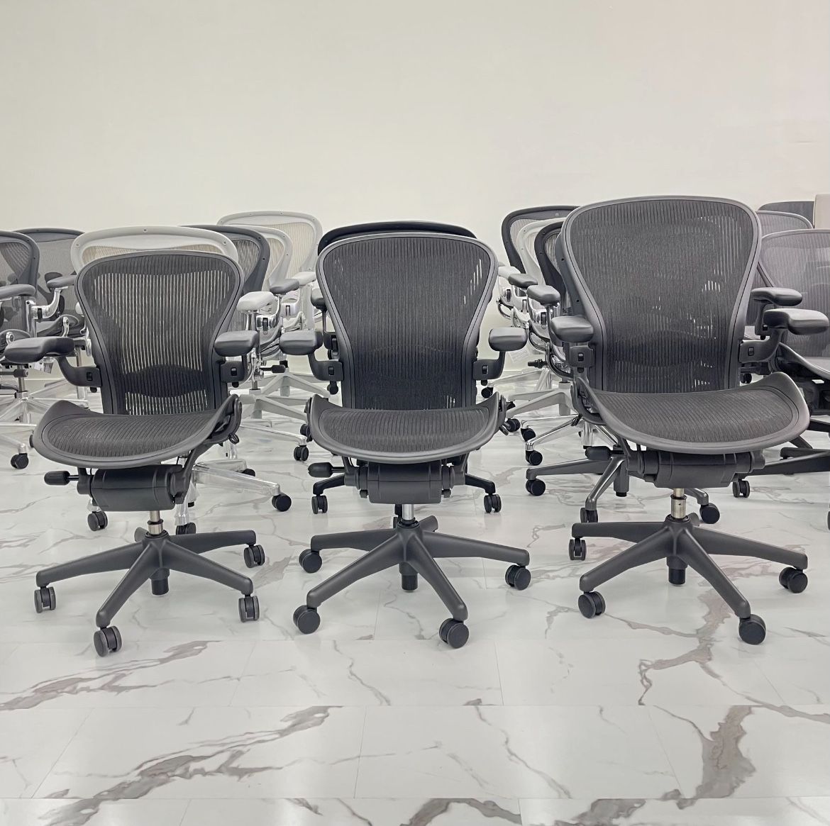 HERMAN MILLER CLASSIC AERON SIZE B FULLY LOADED CHAIRS $450 EACH DELIVERY AVAILABLE