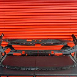 2024-2025 HYUNDAI ELANTRA FRONT BUMPER COVER OEM