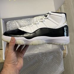 Jordan 11 Gratitude Size 13 DS