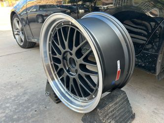 19” wheels, staggered setup