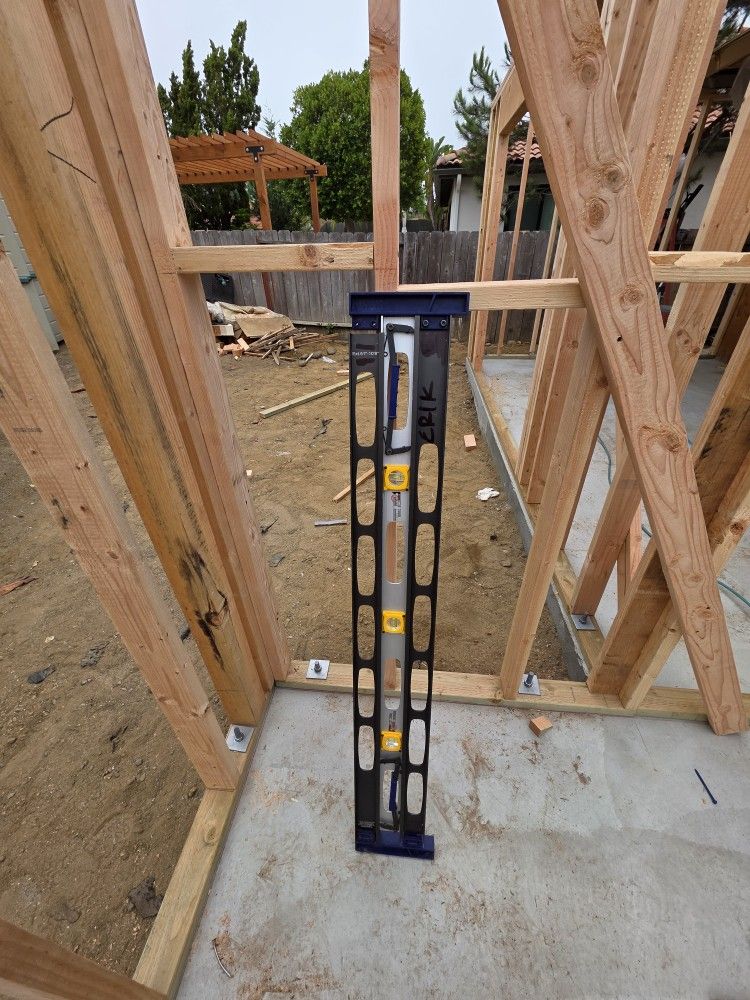 IRWIN
Irwin 1801106 Extendable Level - Ext. 10-ft. 8-in.