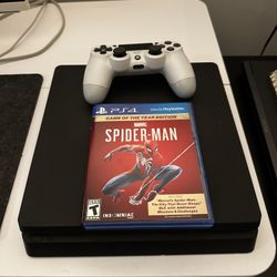 PS4 SLIM WITH REMOTE AND GAME