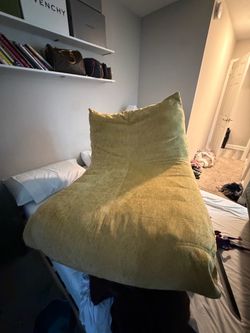 Beanbag chair