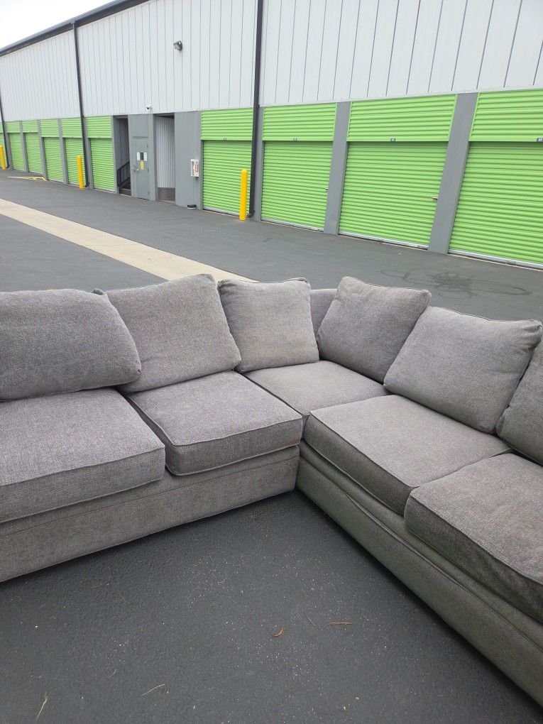 🌻Grey Sectional Sofa 🐝
