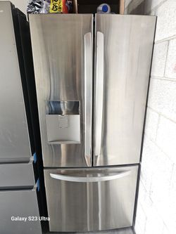 REFRIGERATOR FRENCH DOOR LG STAINLESS STEEL APARTMENT SIZE