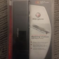 Targus universal notebook docking station with digital audio new in package only $50 firm