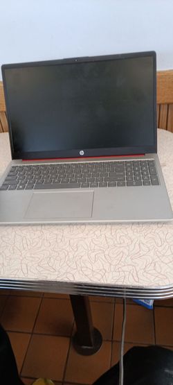 Laptop HP model 15-0083wm