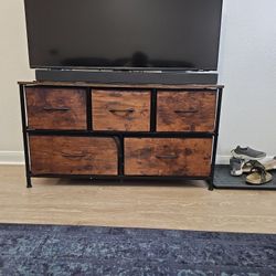 Storage Table 