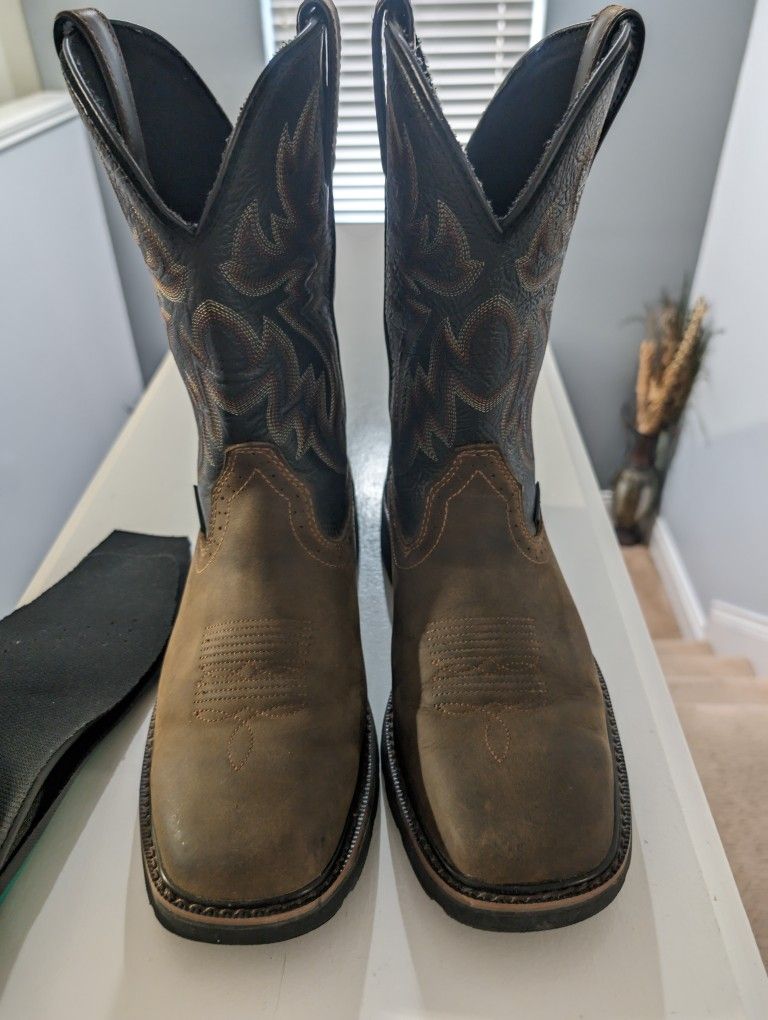 Wolverine Boots Size 9.5 *Great condition* 