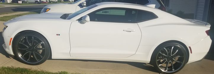 PRICE DROP - 22 Inch Concept One Staggered Rims