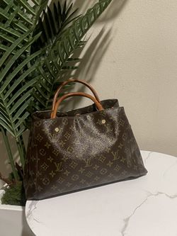 LV Purse