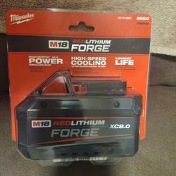Milwaukee
M18 18V Lithium-Ion REDLITHIUM FORGE XC 8.0 Ah Battery Pack