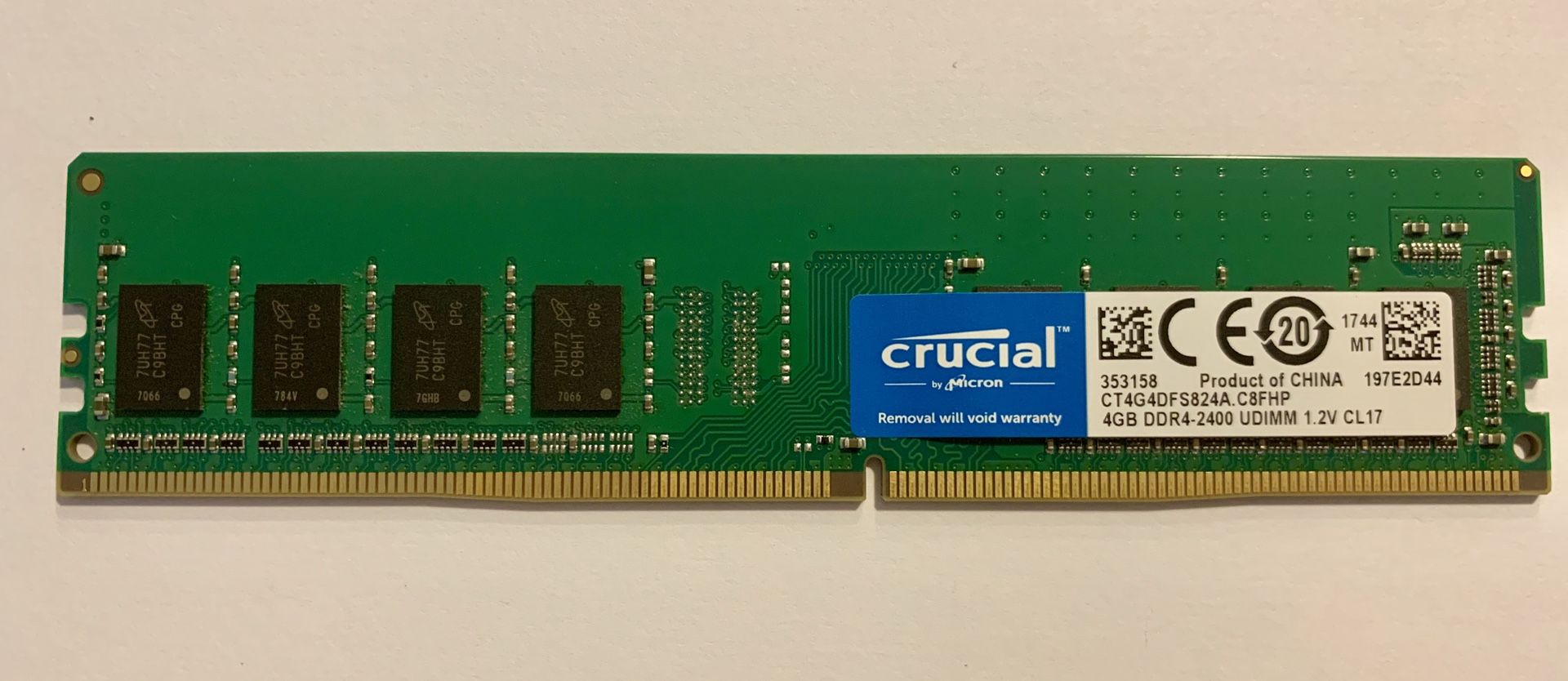 DDR4 4gb DIMM stick