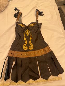 Gladiator women’s Halloween costume