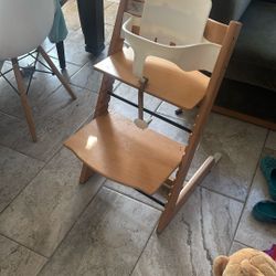 Stoke High Chair 