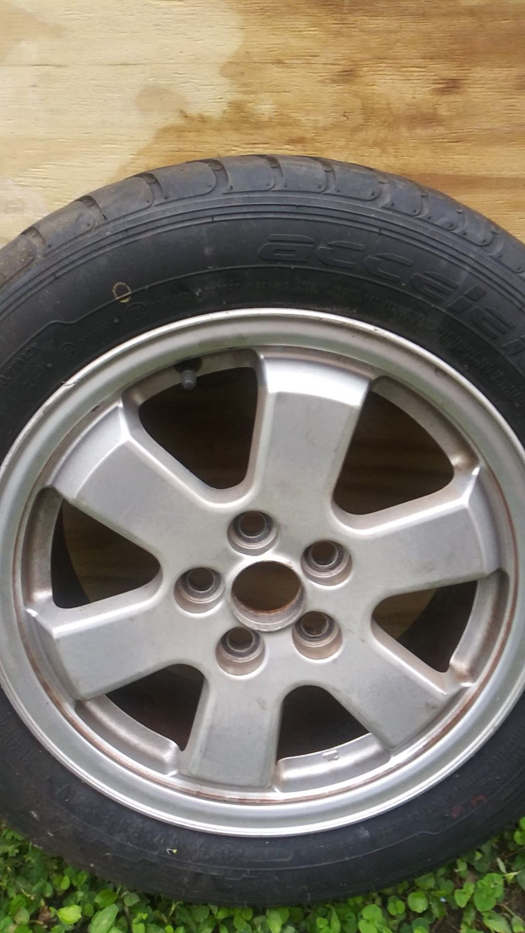PRIUS rim and good tire for full size spear