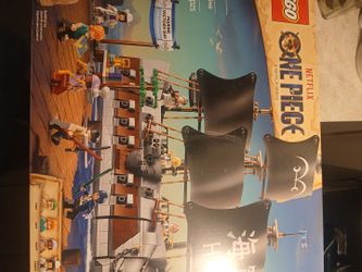 One piece Lego set