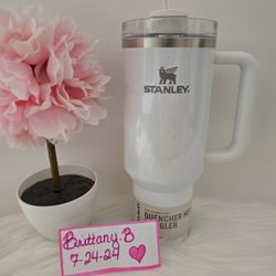 White Pearl Stanley Target Exclusive 