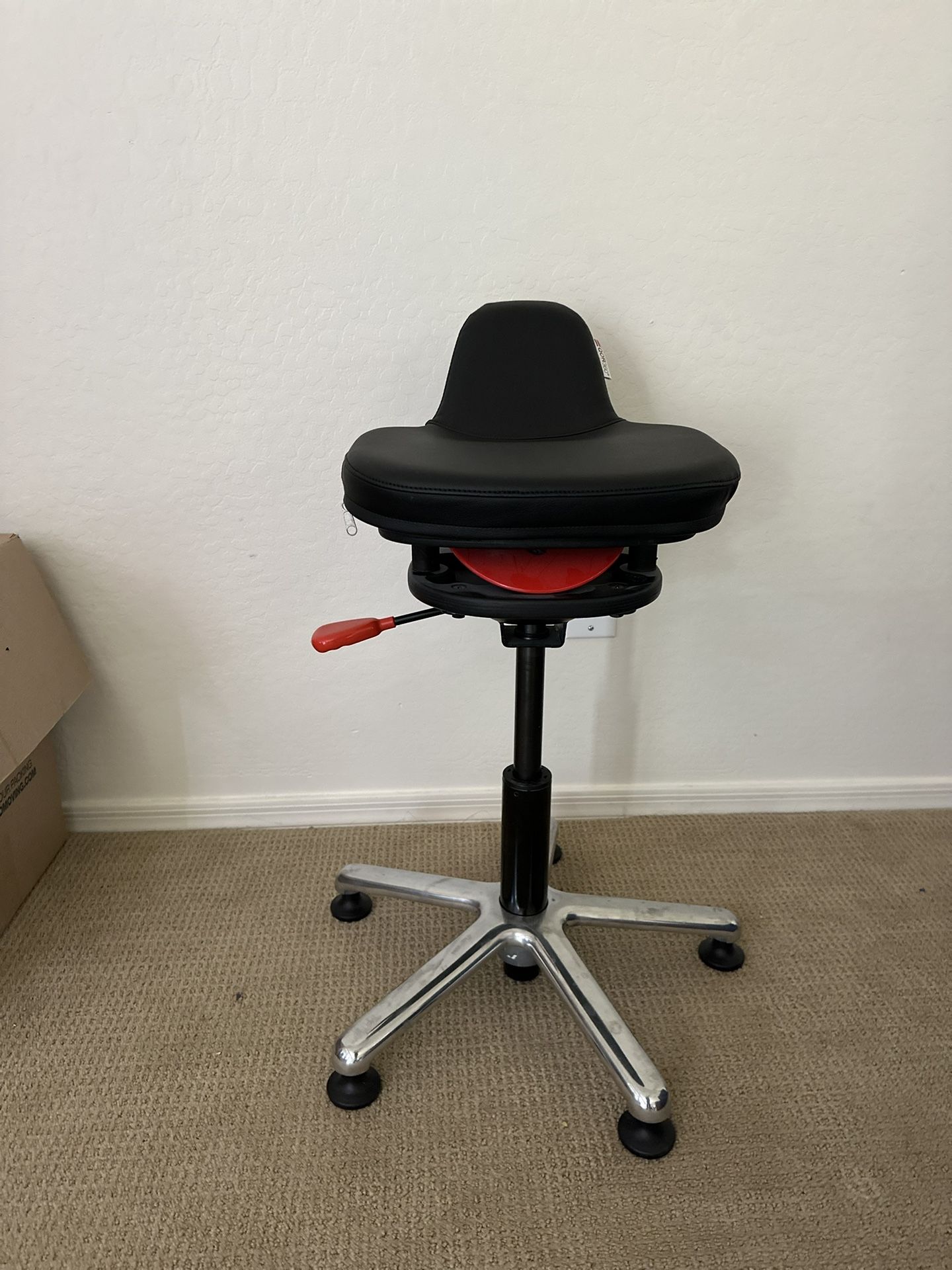 QOR 360 Ariel 2.0 Active Sitting Chair – Excellent Condition