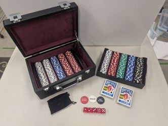 Poker Chip Set (Leather case, trays, 500 chips, dice, bet markers, cards)