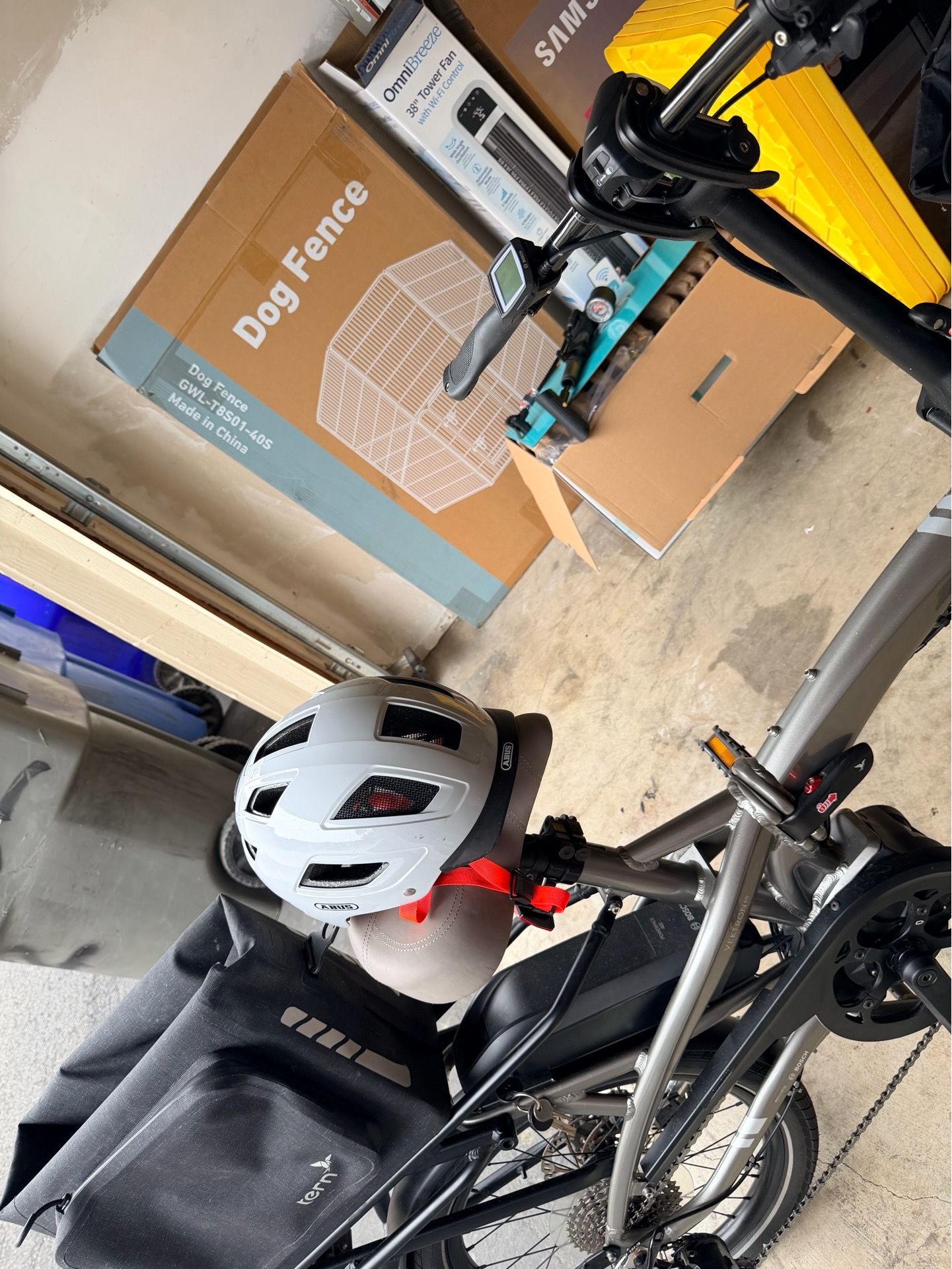 Tern Vektron S10 folding bike