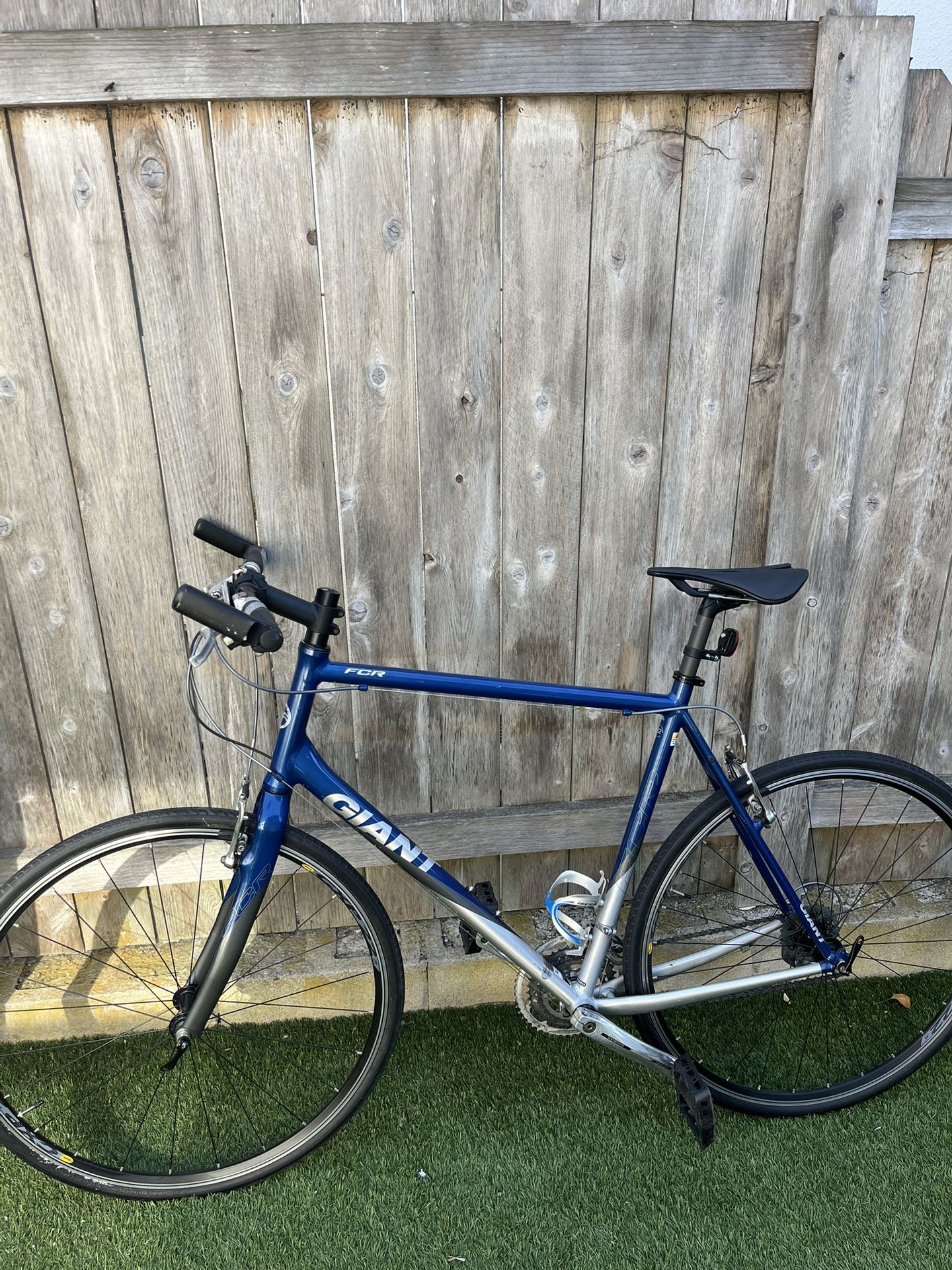 Giant XL FCR 6000 Series Hybrid Bike