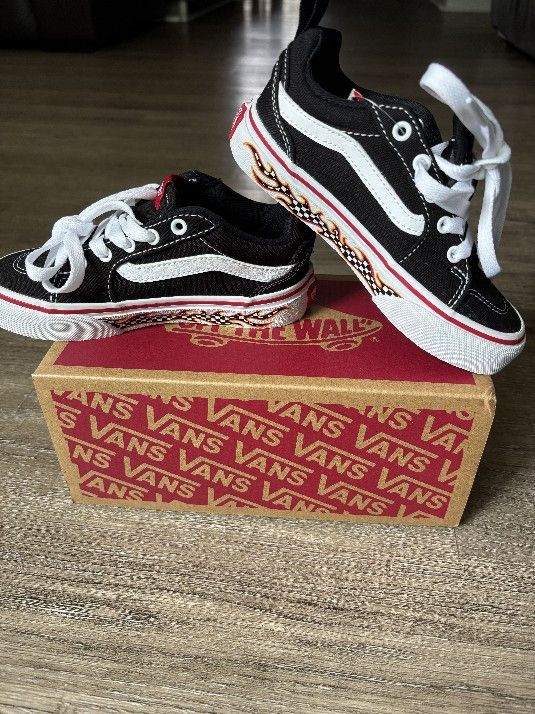 Van's Flame Check size 11- NEW