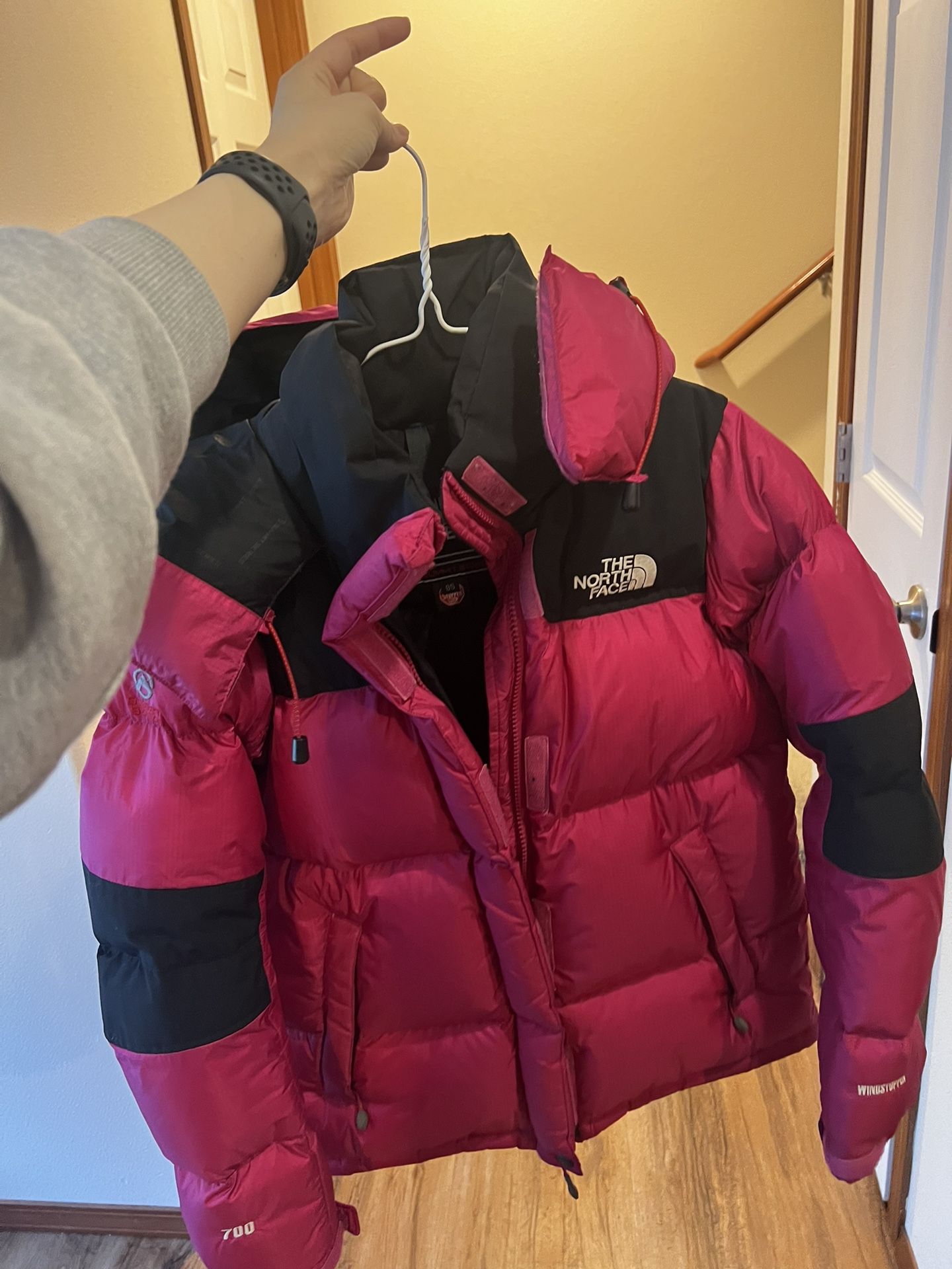 North Face Short Jacket(pink, Size 85-XS or S)
