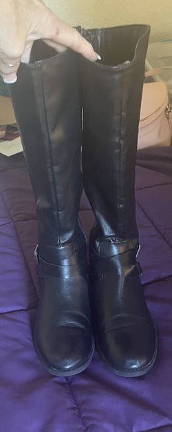 Women’s Black Boots And Grey Pair Sz 8 Boxelder Dr 92563