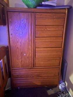 Oak wood dresser set