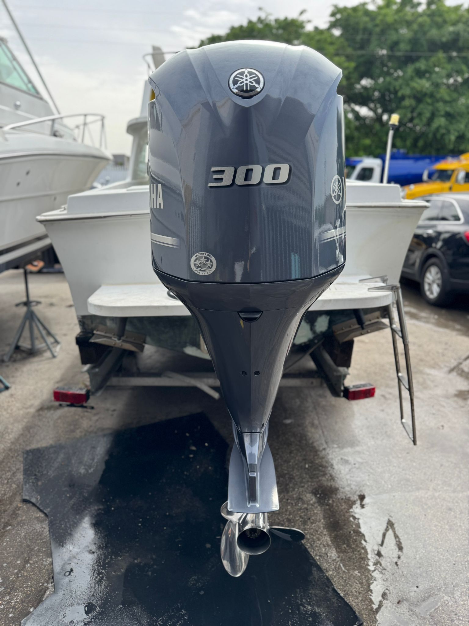 2025 Yamaha F300 Motor Boat