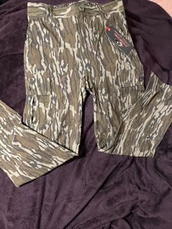 Camo Pants: Mossy Oak